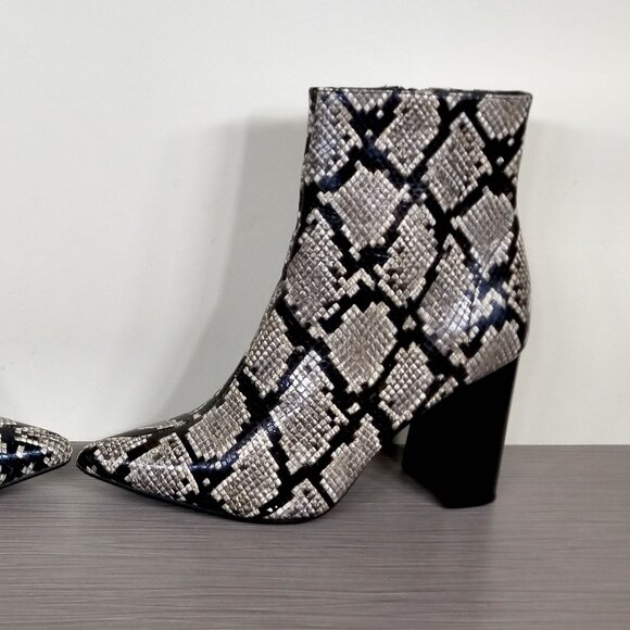 Jeffrey Campbell Raven Bootie, Python Print Leather, Womens Size 6 M - Picture 9 of 12